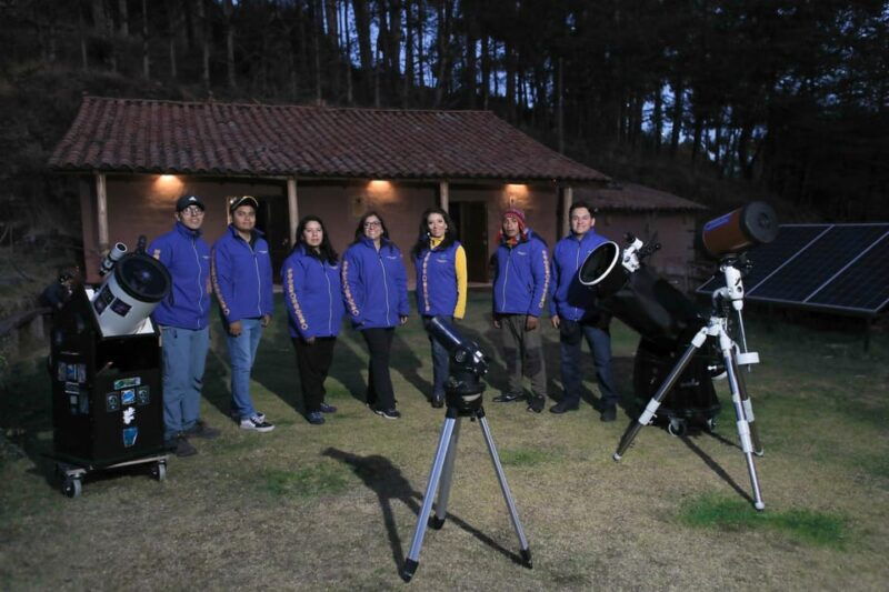 visit-to-the-planetarium-cusco-observation-in-telescopes-3