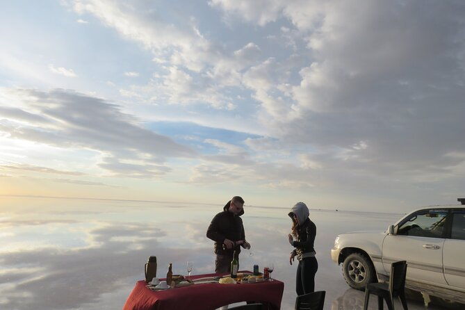 visit-to-uyuni-salt-flats-from-sucre-by-bus