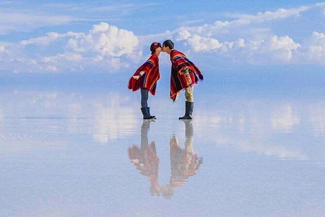 visit-to-uyuni-salt-flats-from-sucre-by-bus