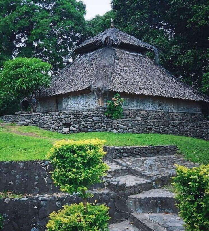 visit-waterfalls-and-traditional-villages-tickets-included