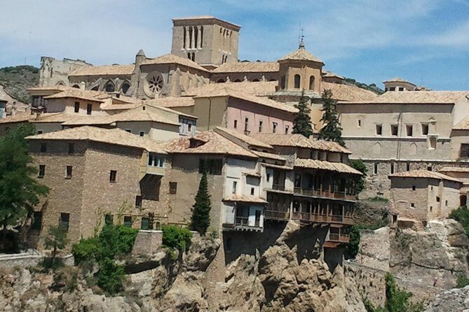 Visita Guiada Por El Casco Histórico De Cuenca Y Su Catedral - Key Points