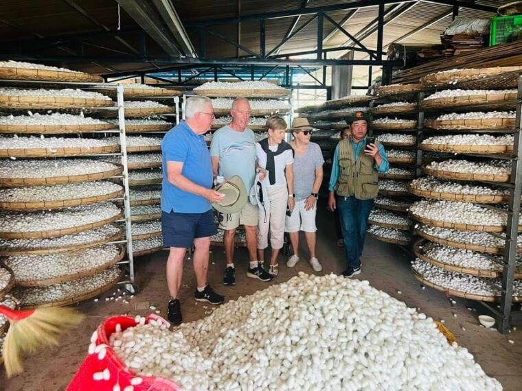 visiting-silk-factory-coffee