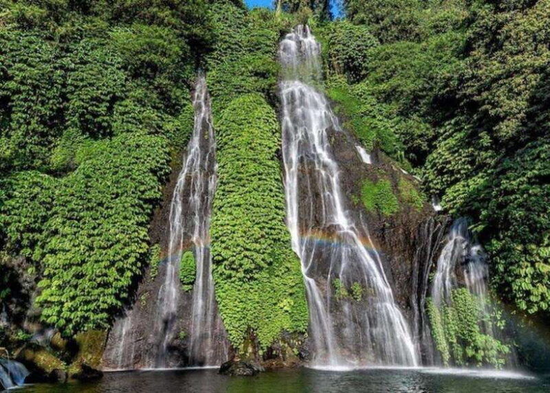 visiting-the-waterfall-and-race-terrace
