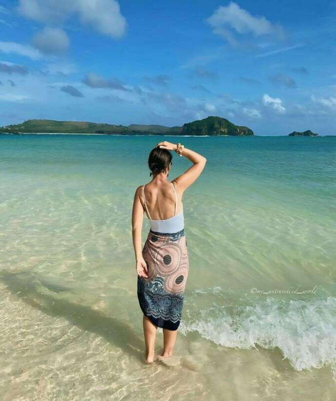 visiting-the-waterfallvillagebeach-and-hill-full-day