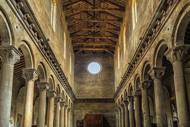 viterbo-private-city-tour-including-popes-tombs-conclave-palace-and-duomo