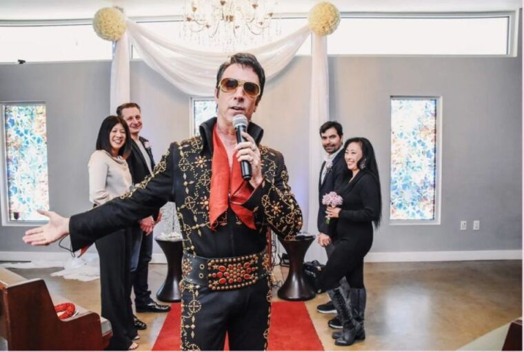 viva-elvis-ceremony-elvis-2
