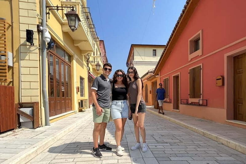 Vlora Old City Walking Tour - Key Points