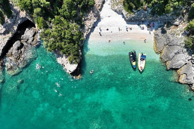 vlore-speedboat-tour-to-haxhi-ali-cave