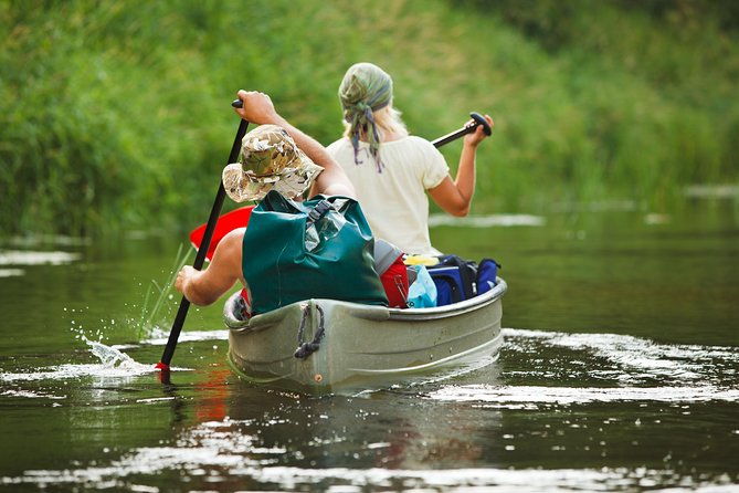 vltava-river-rafting-visiting-prague-cesky-krumlov