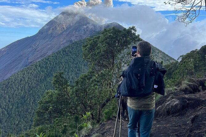 volcano-acatenango-overnight-hiking-adventure