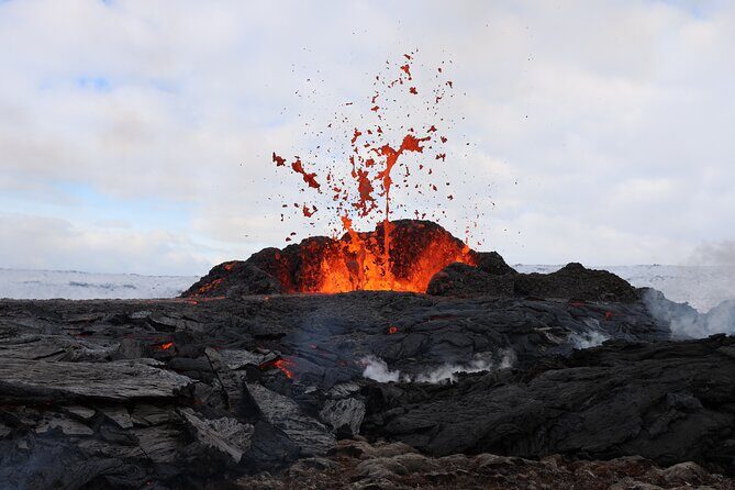 Volcano Hike and Grindavík Visit from Reykjavik - Key Points