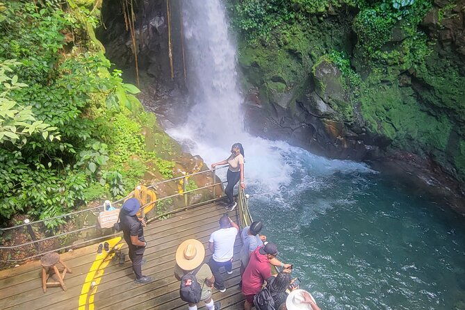 volcano-hike-oropendola-waterfall-hot-springs-experience