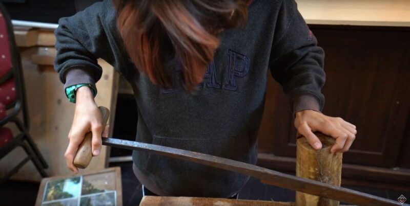 volendam-2-hour-clogmaking-workshop-and-cheese-tour