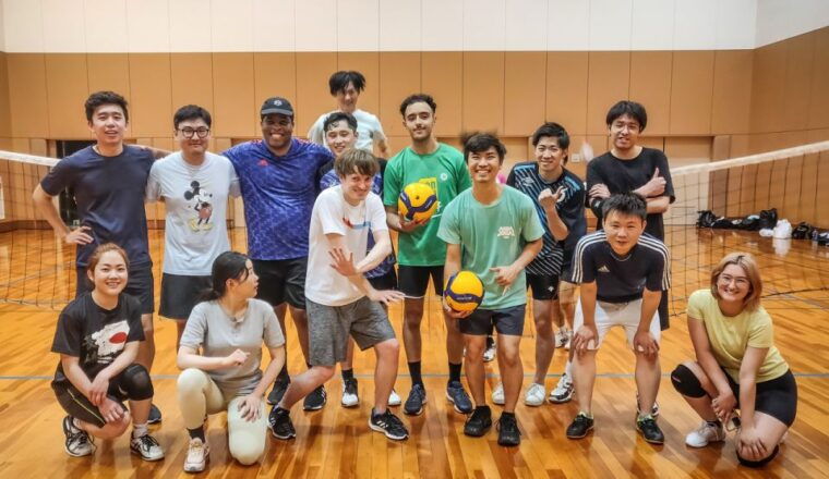 volleyball-in-osaka-kyoto-with-locals