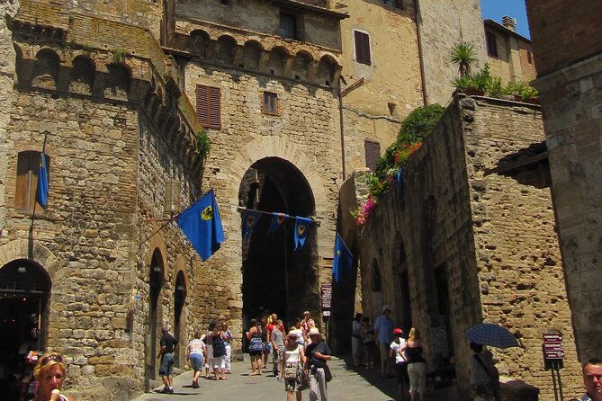 volterra-and-san-gimignano-a-taste-of-medieval-tuscany