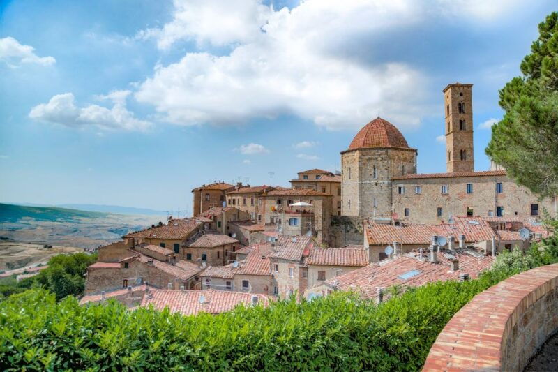 volterra-piazza-dei-priori-cathedral-private-walking-tour