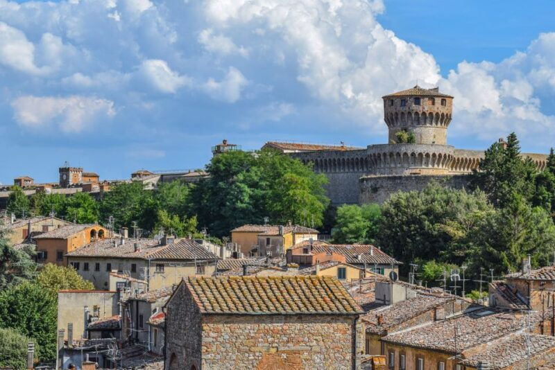 volterra-piazza-dei-priori-cathedral-private-walking-tour