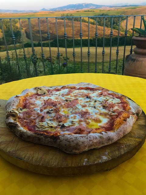 volterra-pizza-cooking-class-in-a-tuscan-farmhouse