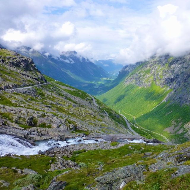 voss-guided-fjord-glacier-tour-to-fjaerland