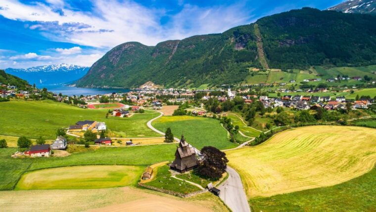 voss-guided-fjord-glacier-tour-to-fjaerland