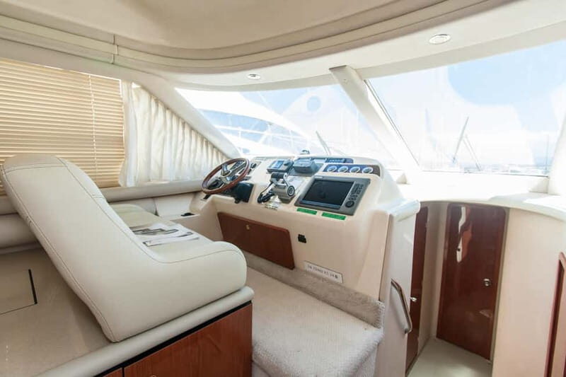 Voyager - Sea Ray 52 - Key Points