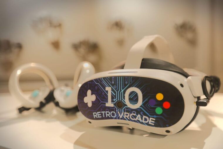 vr-escape-room-wayfinders-a-space-escape-adventure