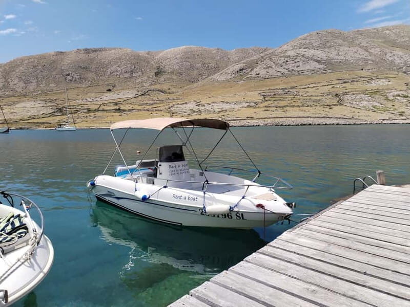 Vrbnik: Mala Luka & Uvala Biser Half-Day Private Boat Tour - The First Stop: Mala Luka