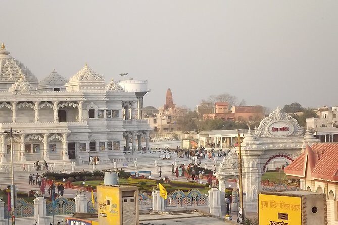 Vrindavan and Mathura from Delhi with Lunch - FAQs