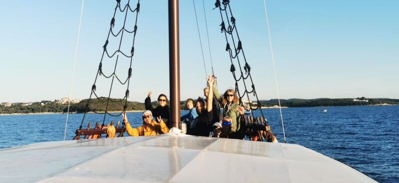 vrsar-lim-fjord-boat-tour-with-swimming-near-pirates-cave