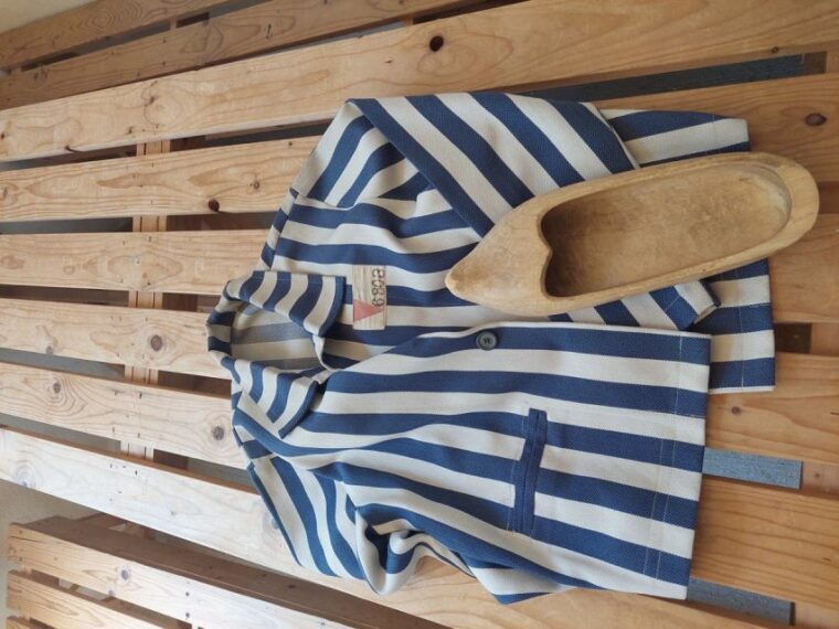 vught-small-group-tour-of-the-wwii-national-memorial-camp