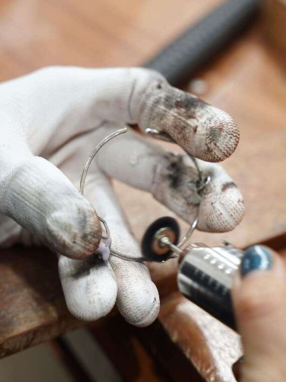 vung-ky-uc-handmade-silver-jewelry-workshop