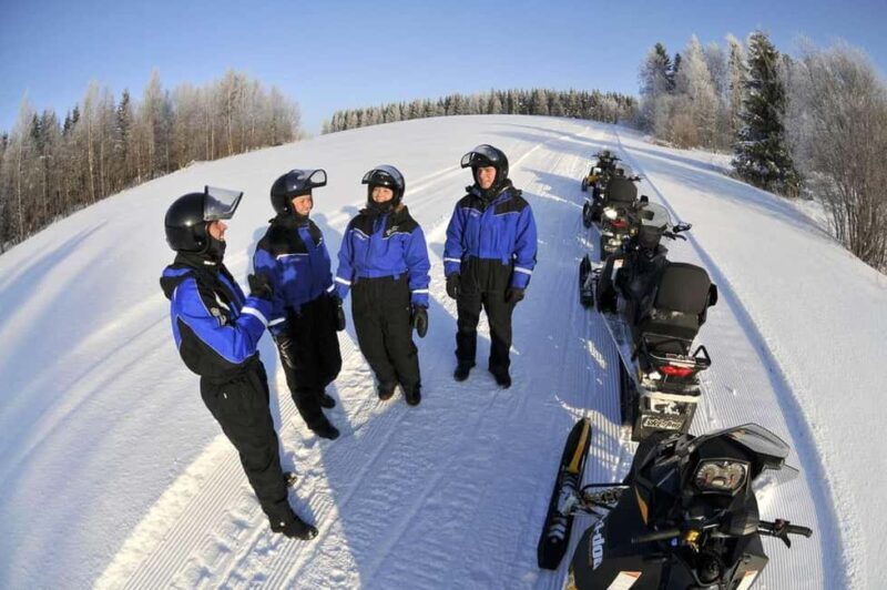 Vuokatti: Snowmobile Safari with Lunch at Haapala BnB - An Introduction to the Snowmobile Safari in Vuokatti