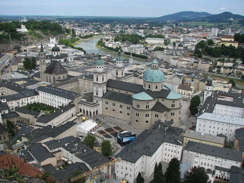 Wachau, Melk Abbey, Hallstatt & Salzburg(The Sound of Music) - Salzburg: The Sound of Music and Mozart