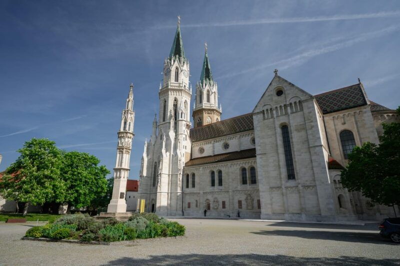 wachau-valley-3-castles-wine-private-guided-day-tour