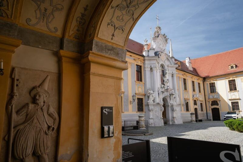 wachau-valley-3-castles-wine-private-guided-day-tour