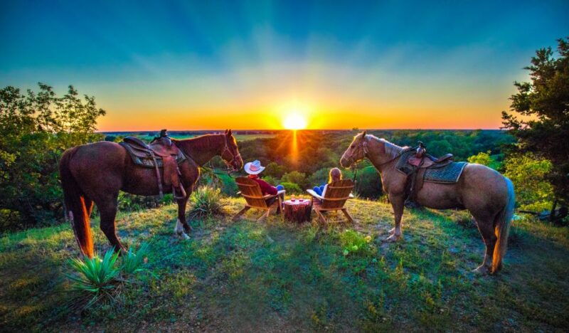 waco-sunset-horseback-ride