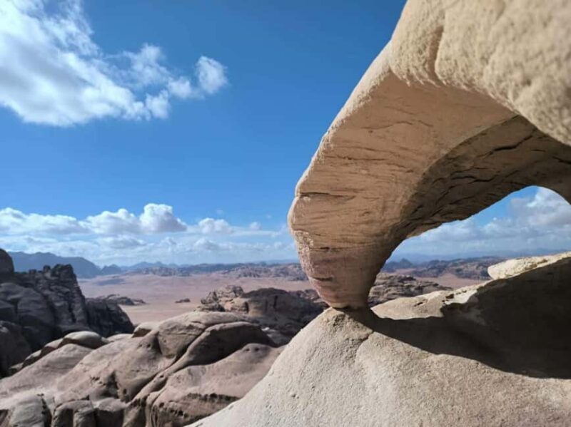 Wadi Rum: 2-Hour Jeep Tour with Bedouin Tea - Why This Tour Works Well