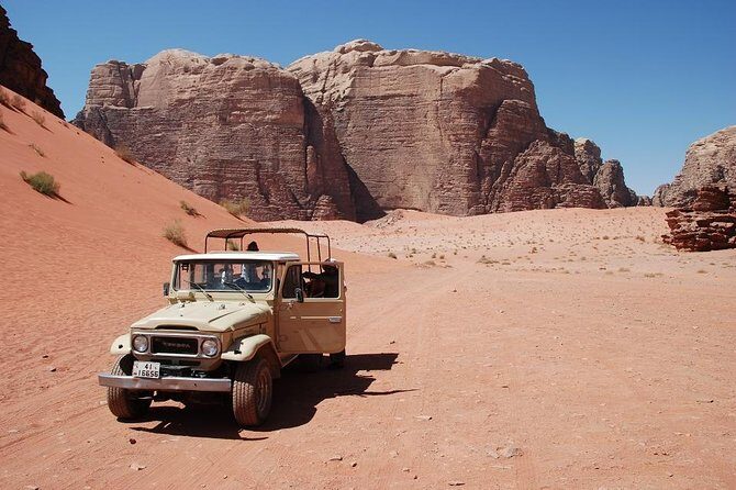 Wadi Rum Jeep Tour & Camp; Overnight - Overnight Experience: Cultural Authenticity and Starry Skies
