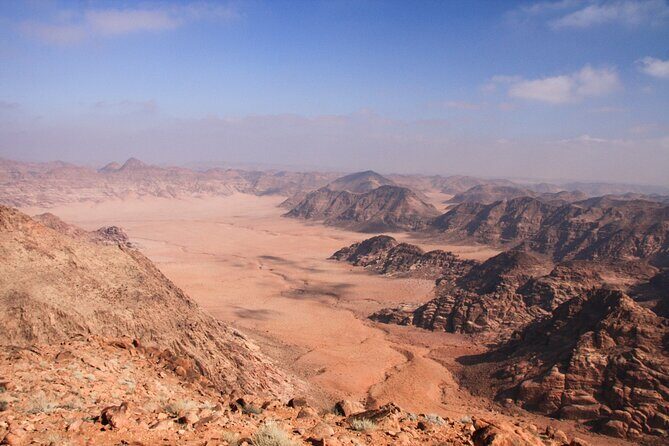 Wadi Rum: Mountain Hike with Lunch & Scenic Valley Tour - What Makes This Tour Special?