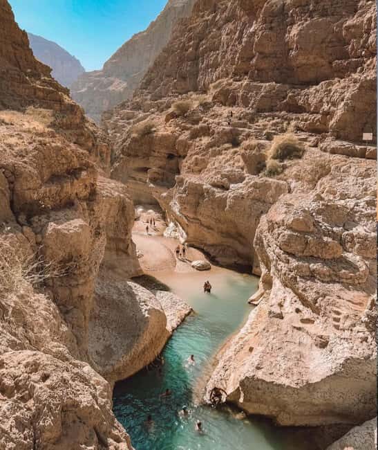 wadi shab and bimmah sinkhole tour from muscat - What to Expect on the Wadi Shab and Bimmah Sinkhole Tour