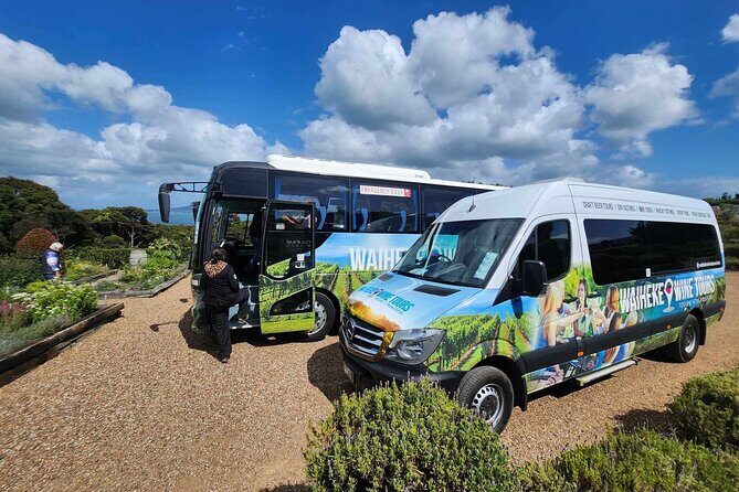Waiheke Island Afternoon Wine Affair with VIP Lunch - Who Would Love This Tour?