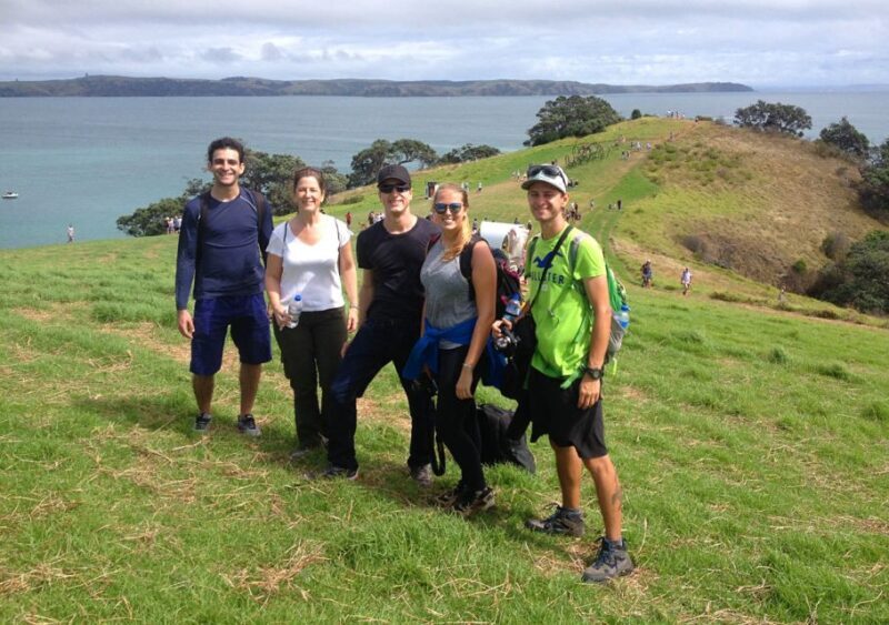 Waiheke Island: Double Headland Premium Guided Coastal Walk - Lunch and Rest Breaks