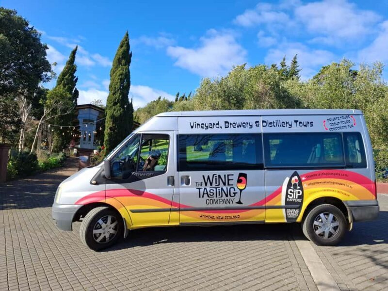 Waiheke Island: Sip and Savor 3 Vineyards Tour with Lunch - Key Points