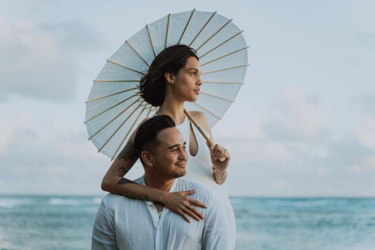 waikiki-beach-picnic-with-photography-and-performance