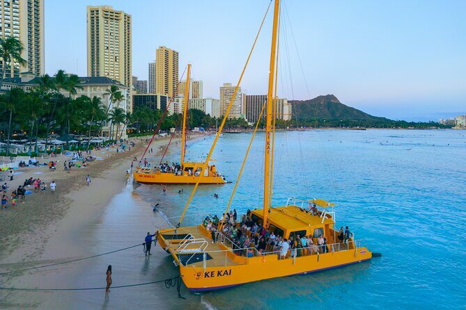 Waikiki Beach Sunset Sail - An In-Depth Look at the Waikiki Beach Sunset Sail Experience