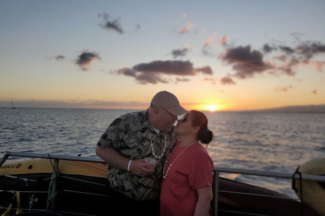 waikiki-friday-firework-catamaran-tour-2