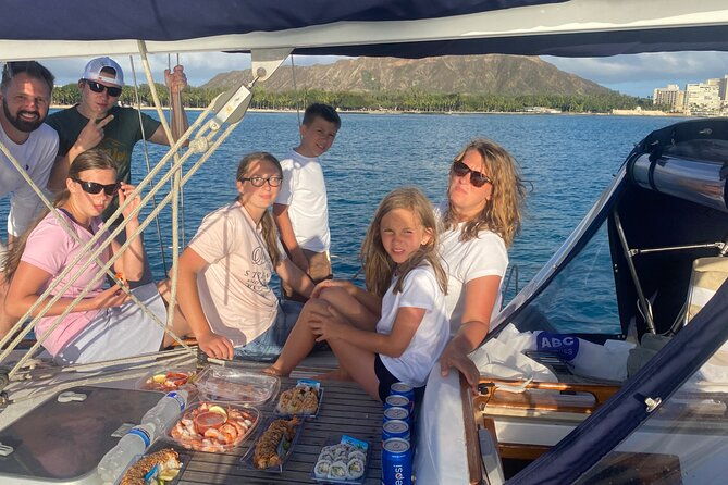 waikiki-small-group-turtle-snorkeling-sailing