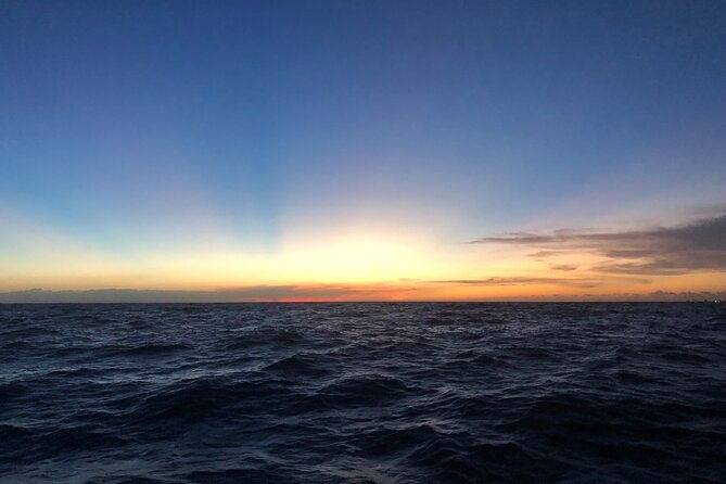 waikiki-sunset-boat-cruise