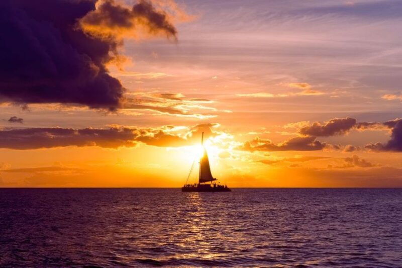 waikiki-sunset-cocktail-cruise-with-drinks-and-appetizers