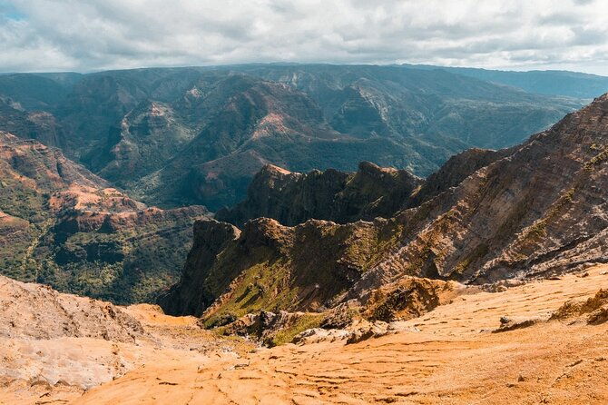 waimea-canyon-private-tour-with-local-guide-from-kauai